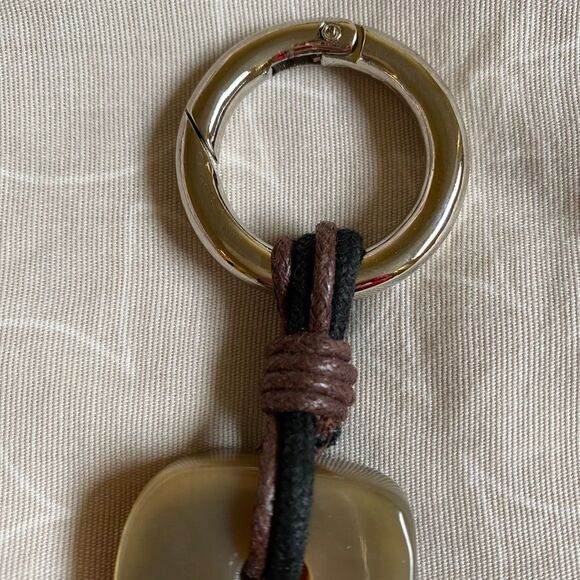 NEW Eco-Friendly Key Chain Handmade South American Artisans Unisex Neutral Gift - Picture 8 of 12